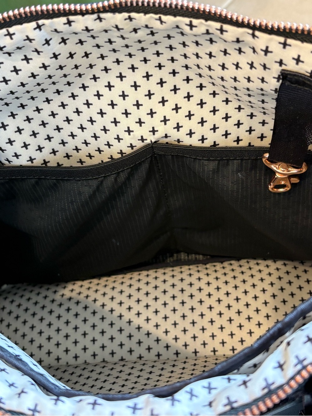 Petunia Pickle Bottom Pivot Backpack 🖤 - Picture 12 of 15